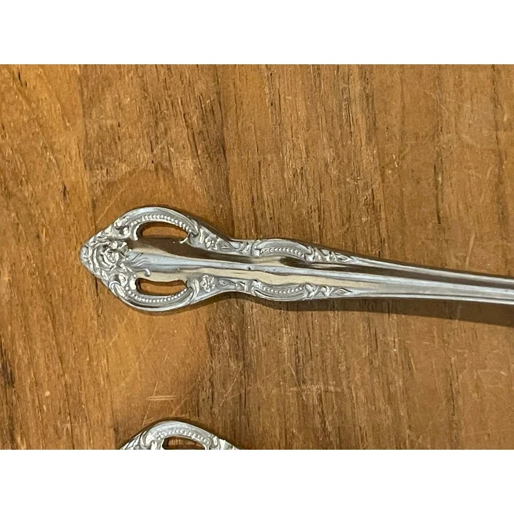 4 piece Oneida Community Stainless - BRAHMS flatware